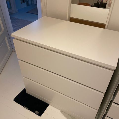 MALM kommode fra IKEA