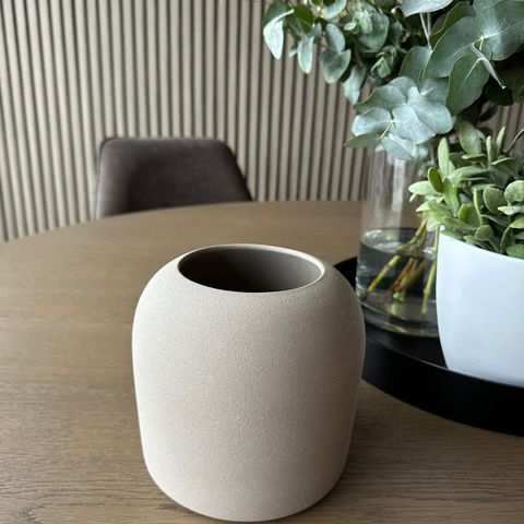 Kristina Dam Vase