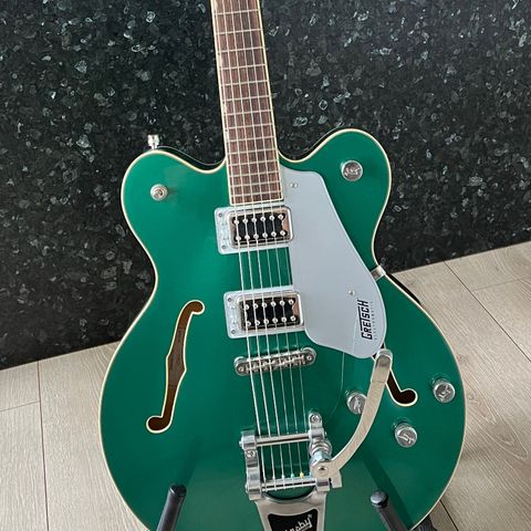 Gretsch G5622T Electromatic gitar selges!