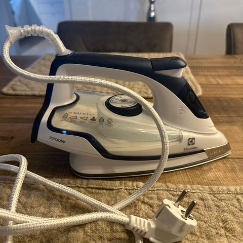 Electrolux 2200W Strykejern