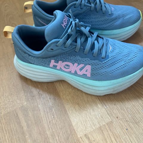 Hoka bondi 8