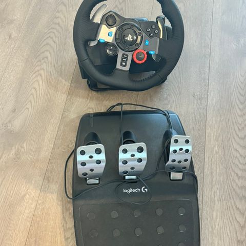 Logitech G29 Driving Force racerratt