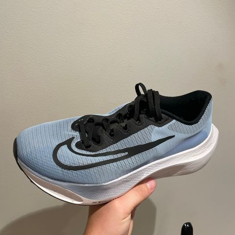 Nike Zoom Fly 5 str 44