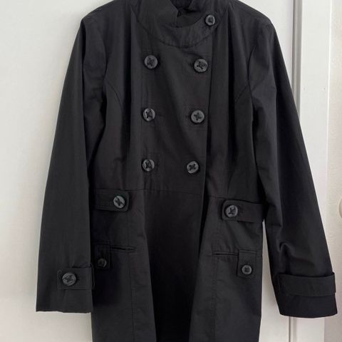 Høst/vår jakke/trenchcoat