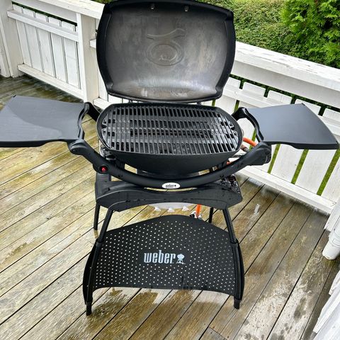 Grill med gass og beholder