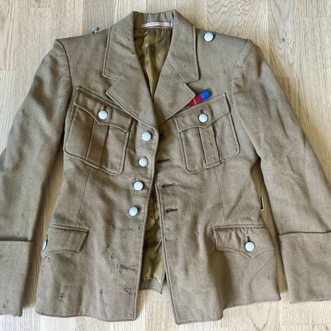 HJ Fører Uniform Med Udvasket RZM Label. Mærket Knapper/Bælteholdere