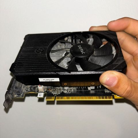 Skjermkort Geforce GTX 1050 ti 4gb DDR5 128Bit