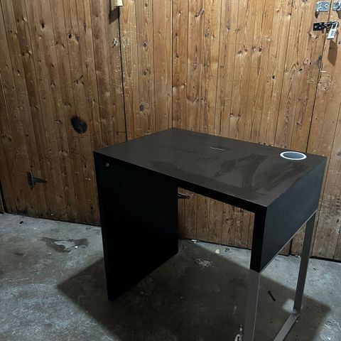 Ikea Skrivebord / Small desk