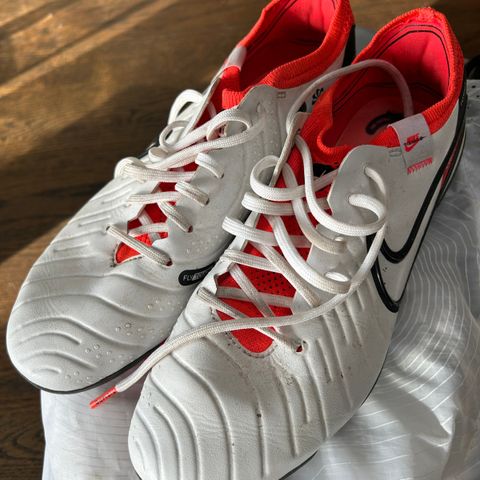 Nike Tiempo Legend 10 Elite AG-PRO Ready - Hvit/Sort/Rød