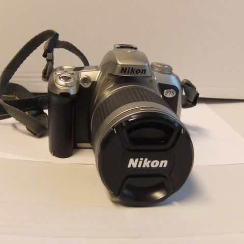 Nikon F 75