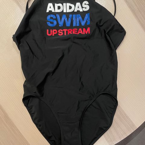 Badedrakt (Adidas)