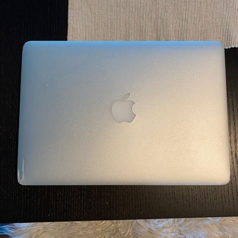 macbook air (13inch, early 2014)