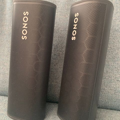 2 x Sonos Roam