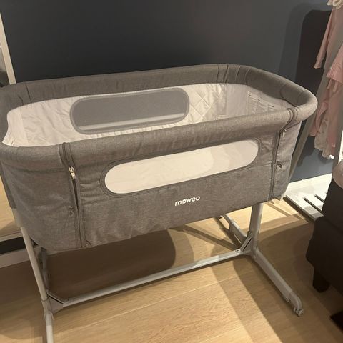 Moweo Bedside Crib