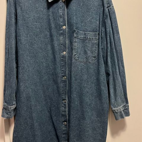 Denimkjole fra Selected Femme