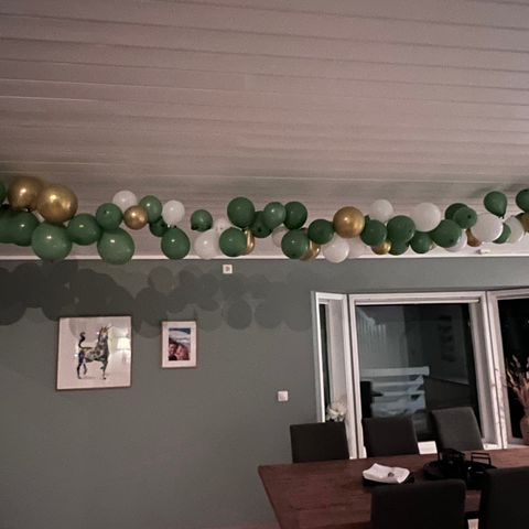 Ballonger gis bort - må hentes tirsdag!