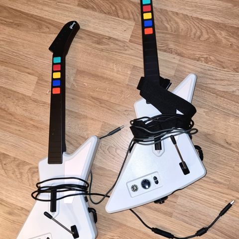 2stk Guitar Hero Xplorer i veldig god stand