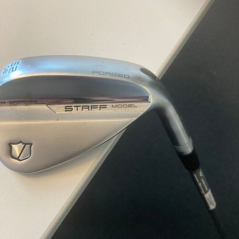 Wilson Staff forged wedge 52