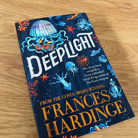 Deeplight av Frances Hardinge