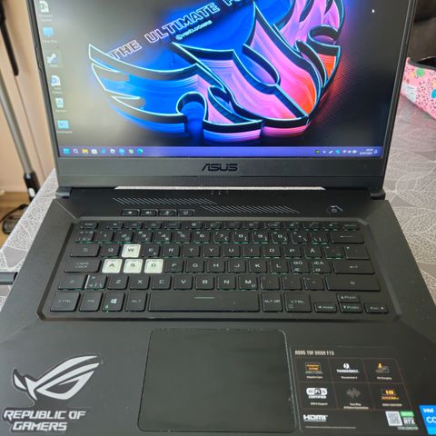 Asus TUF Gaming Dash F15 FX516PM-HN013T 15,6" bærbar PC