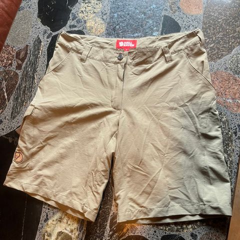 Fjellreven shorts - som ny