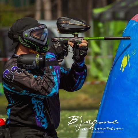 Paintball markør Dye m2 med komplett tilbehør