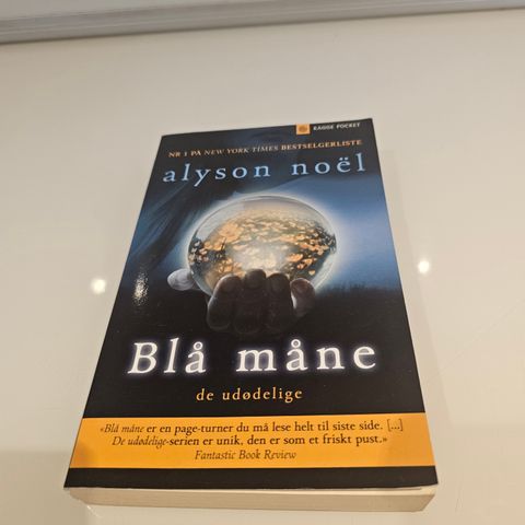 Blå måne. Alyson Noël