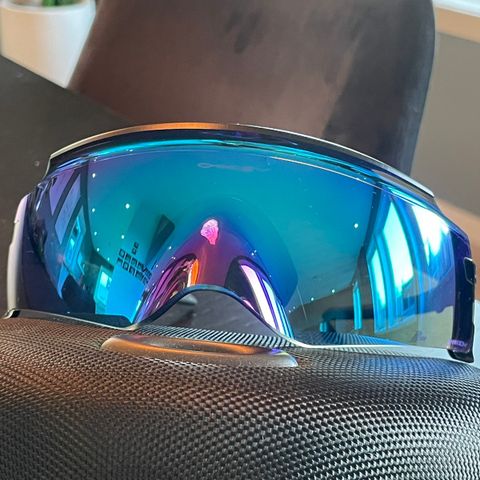 Oakley Kato / Prizm Sapphire