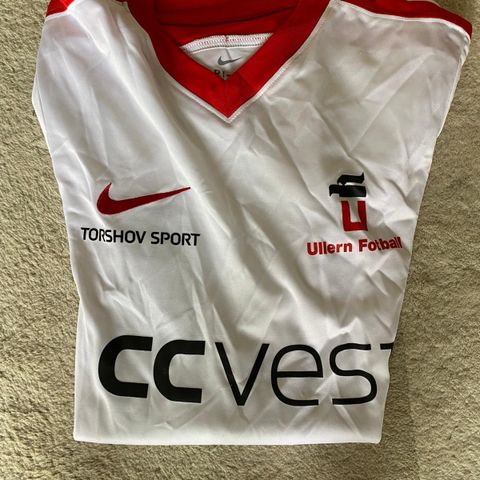 Tee shirt gutt  eller jente 7- 8 år Ullern Fotball / ccvest