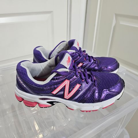 New Balance 660 v3