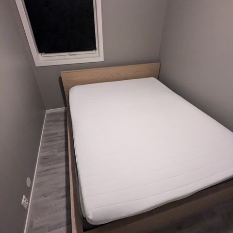 Malm seng fra IKEA  160 x 200