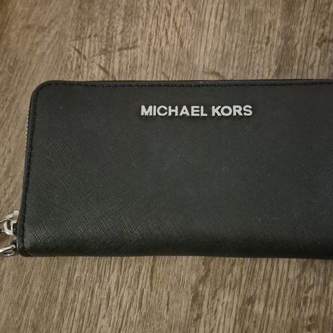 Micheal kors lommebok