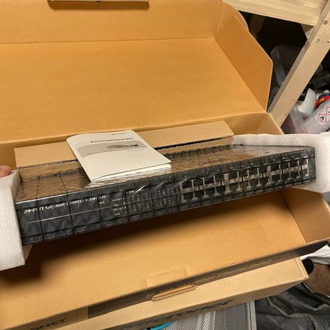 Planet gsw 2401 24 port gigabit switch