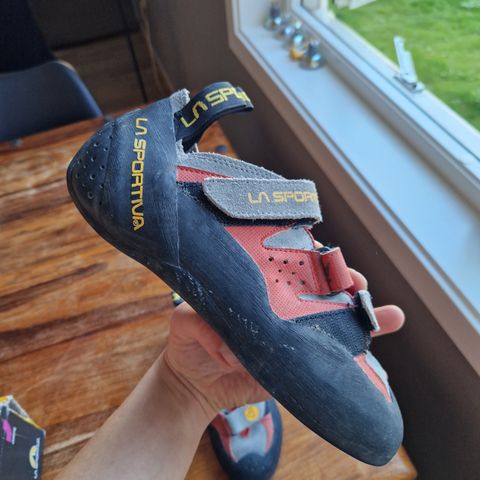 La Sportiva Mantis klatresko dame (str. 40, men passer som str. 37)