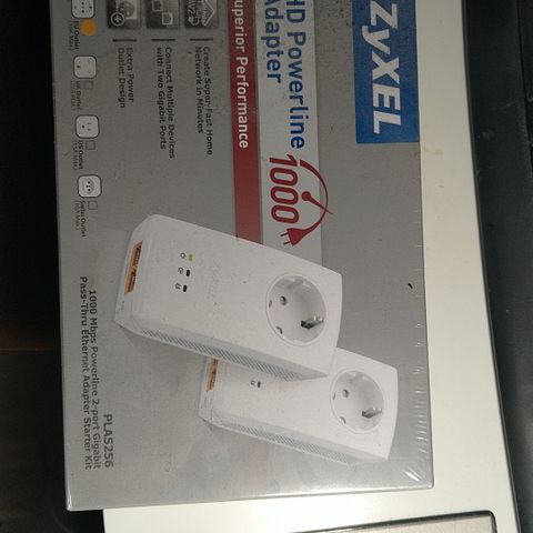 ZYXEL PLA5256 1000Mbps Powerline