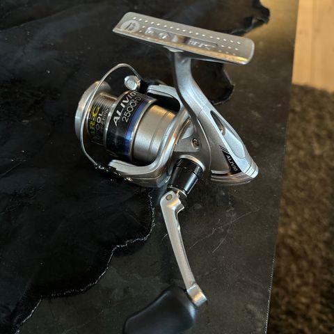 Shimano Alivio 2500FD