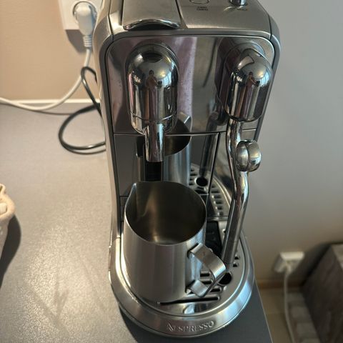 Nespresso Creatista J520 kapselmaskin