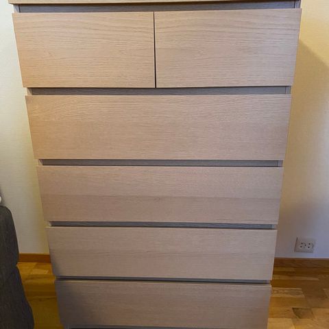 MALM kommode fra IKEA