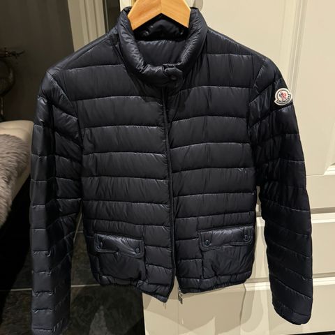 Moncler Lens dunjakke marineblå