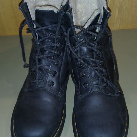 Dr.  Martens vinterstøvler