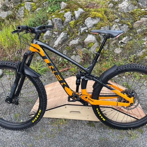 Påkostet 2024 Trek Fuel Ex 5 M/L