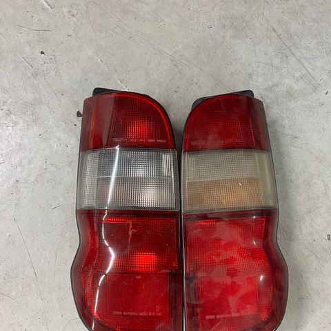 Toyota hiace Baklamper. 1996-2012