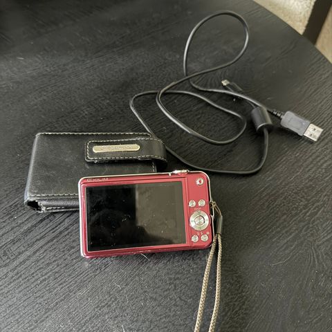 Casio exilim kamera selges