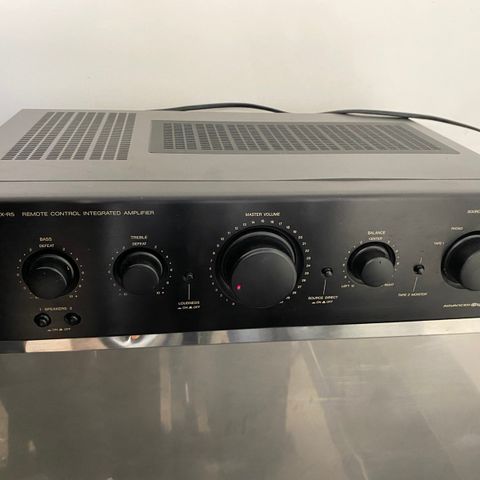 JVC AX-R5 forsterker