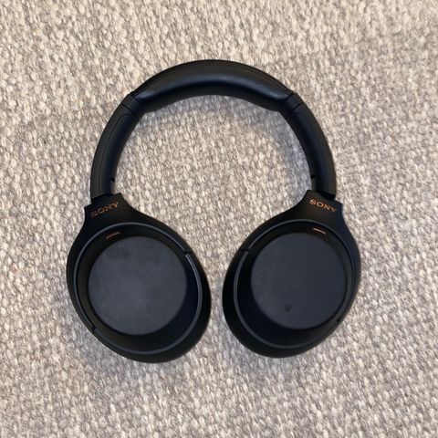 Sony WH-1000 XM4