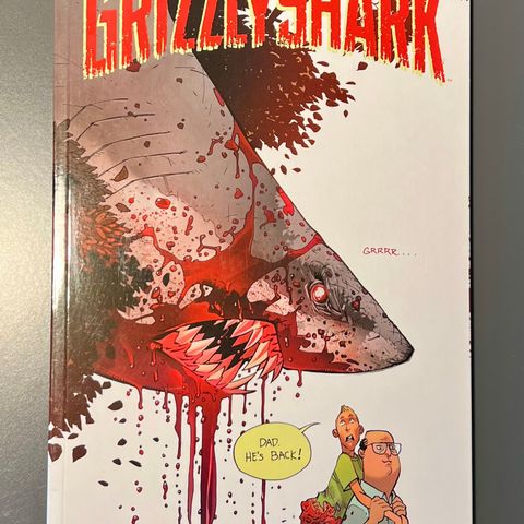 Grizzlyshark // Ryan Ottley (Author, Artist), Ivan Plascencia (Artist)