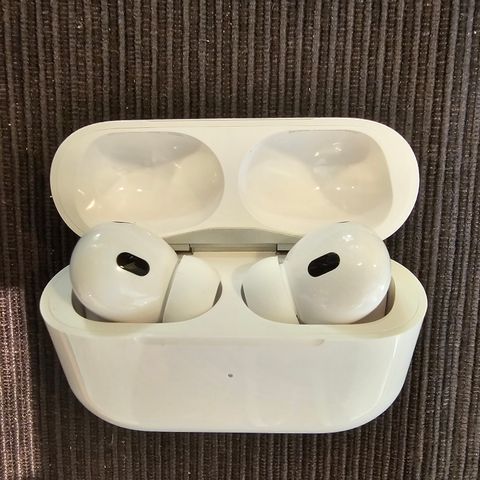 Airpods Pro Gen 2 USBC må bort