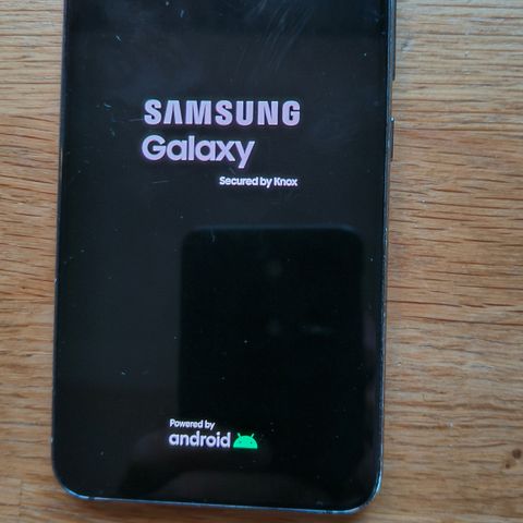 Samsung S22  8-128gb