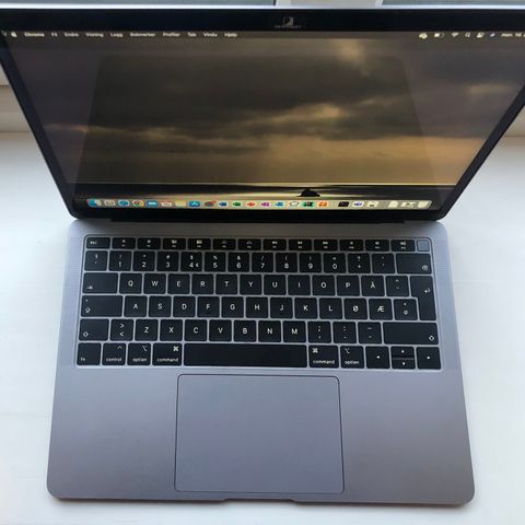 MacBook Air (Retina, 13-inch, 2019)