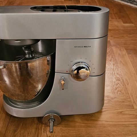 Kenwood Major Titanium, fungerer med går tungt